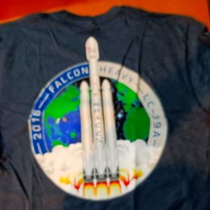 SpaceX Tshirt Large Falcon Heavy
